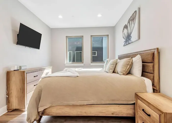 Private Rooftop Patio + 4 Story In Downtown Fw Fort Worth
