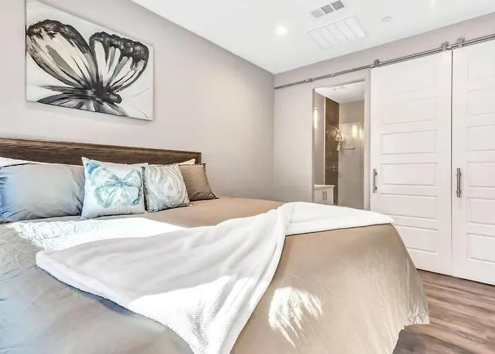 Holiday home Private Rooftop Patio + 4 Story In Downtown Fw Fort Worth