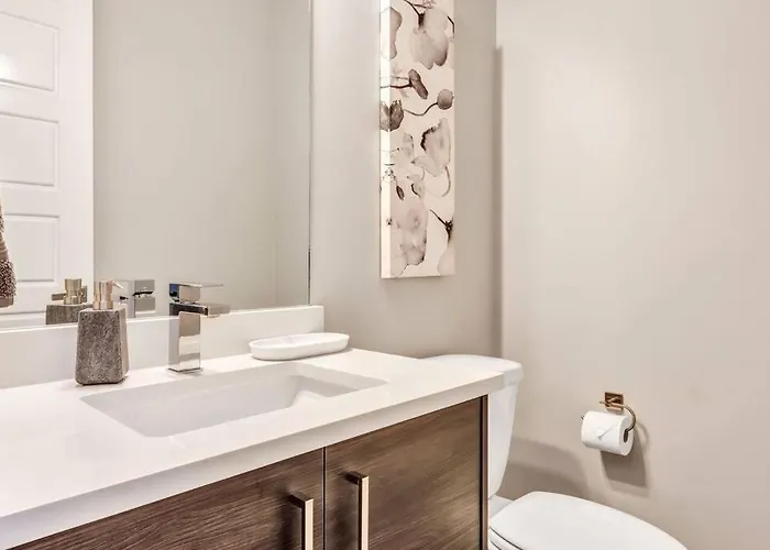 Private Rooftop Patio + 4 Story In Downtown Fw Fort Worth
